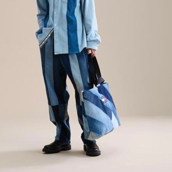 Tommy Remixed Patchwork Jeans Tommy Hilfiger Size 3 (16) 35inX27.5in High Rise‎ - Picture 16 of 16